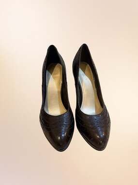 Vintage Maripe Brown Leather Brogue Wingtip Pumps High Heels